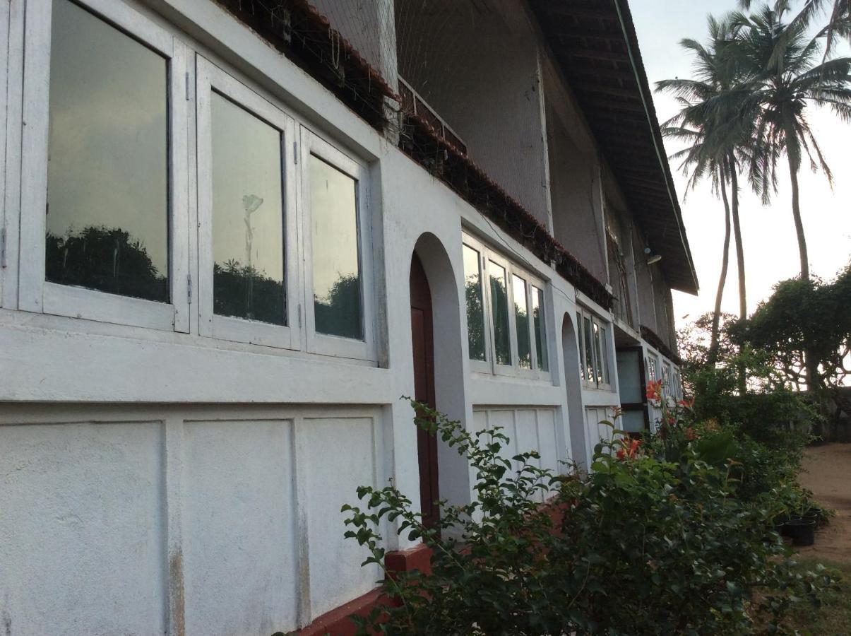 New Rest House Sea View Hotel Negombo Eksteriør billede